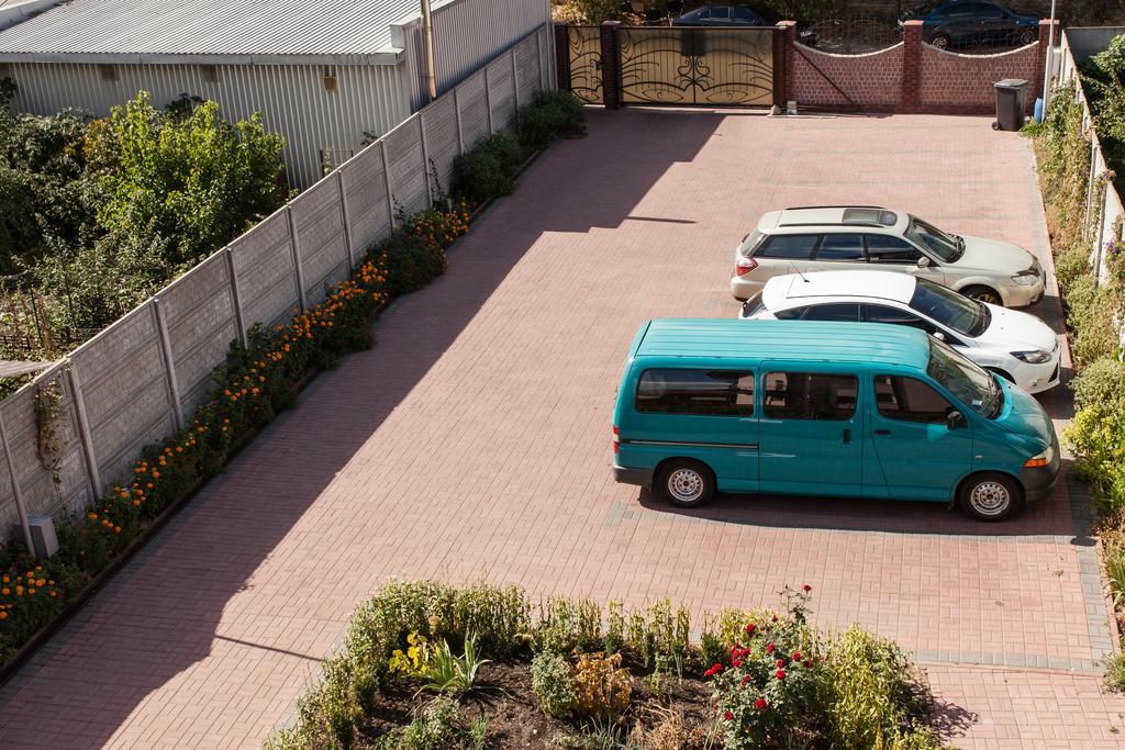 Home Comfort Livoberezhna IEC Kiev Exterior foto