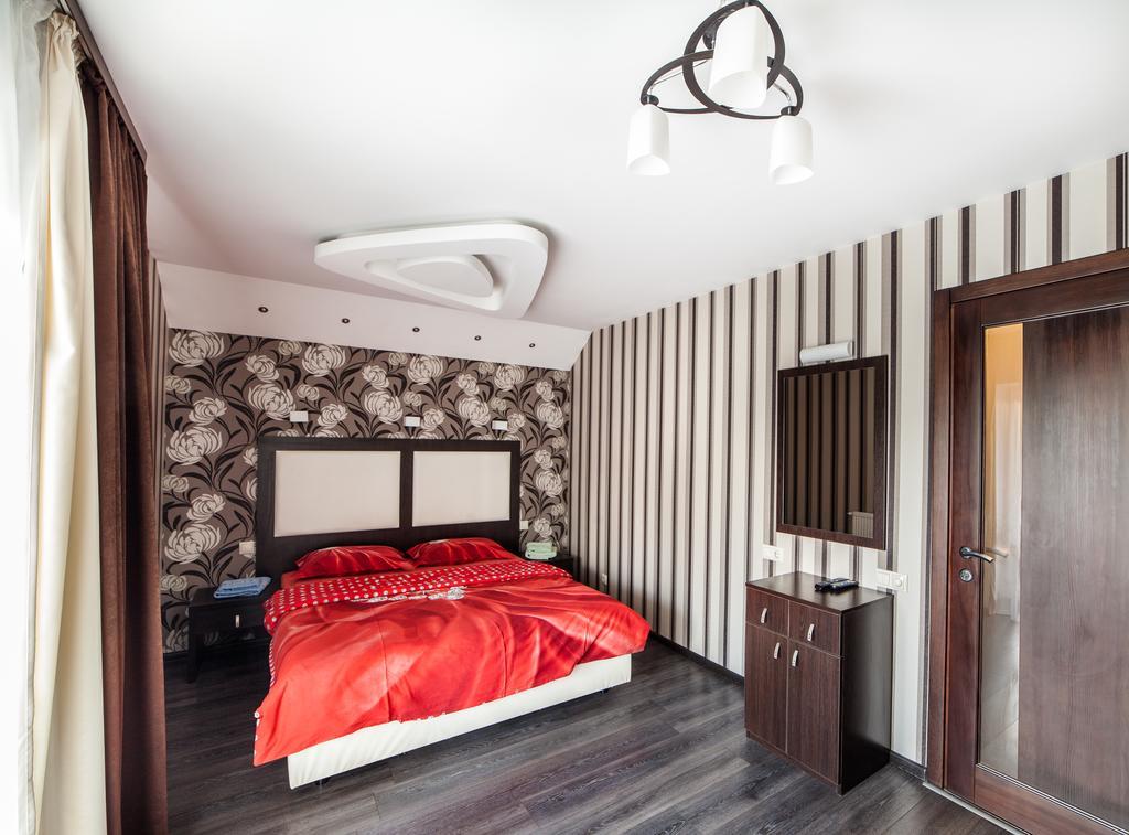 Home Comfort Livoberezhna IEC Kiev Exterior foto