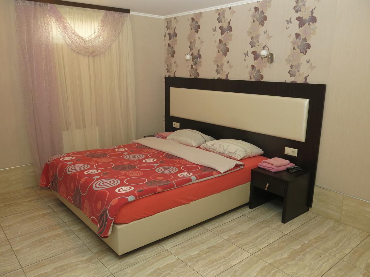 Home Comfort Livoberezhna IEC Kiev Exterior foto