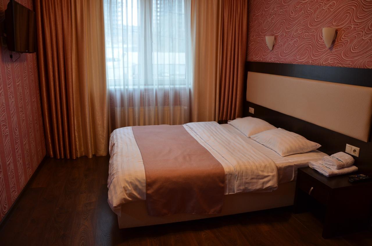 Home Comfort Livoberezhna IEC Kiev Exterior foto